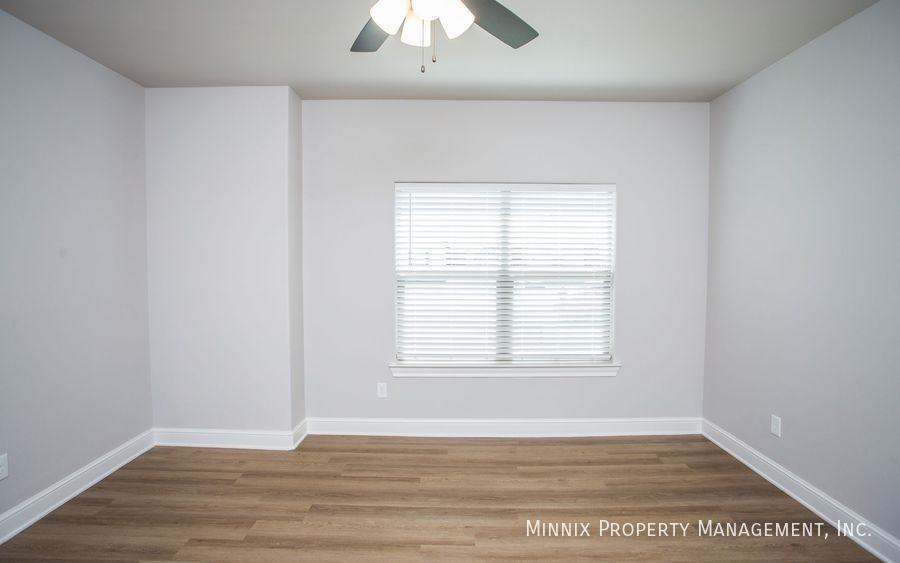 2550 137th St - Photo 4 of 46