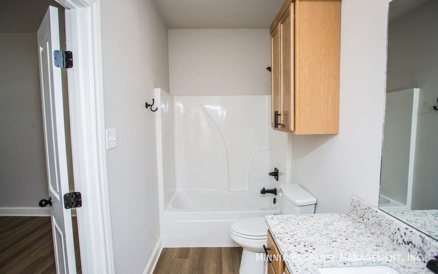 2550 137th St - Photo 7 of 46