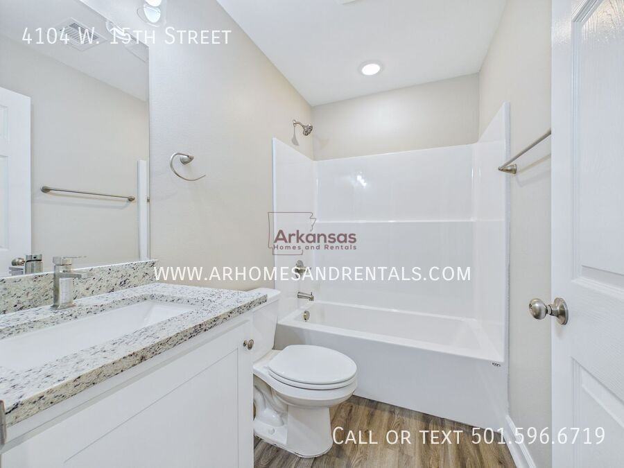 4104 W 15th St - Photo 6 of 15