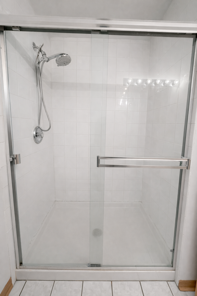 4233 N Kenmore Ave #GN - Photo 5 of 8