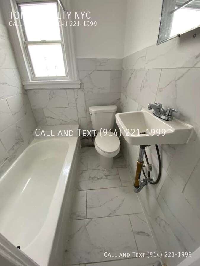 105 Maple St Apt 3w