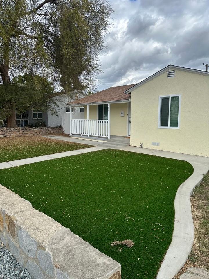 317 Richfield Ave - Photo 6 of 44