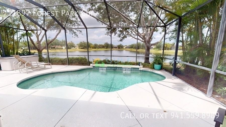 11897 Forest Park Cir - Photo 3 of 31