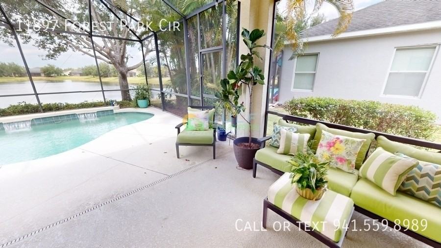 11897 Forest Park Cir - Photo 5 of 31