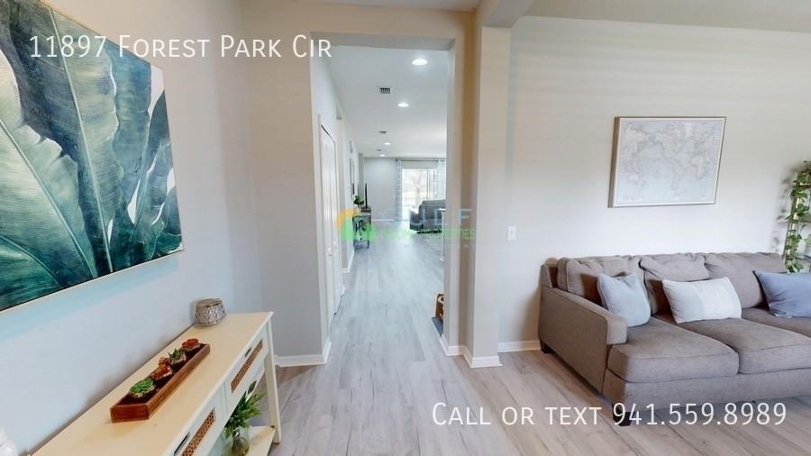 11897 Forest Park Cir - Photo 6 of 31