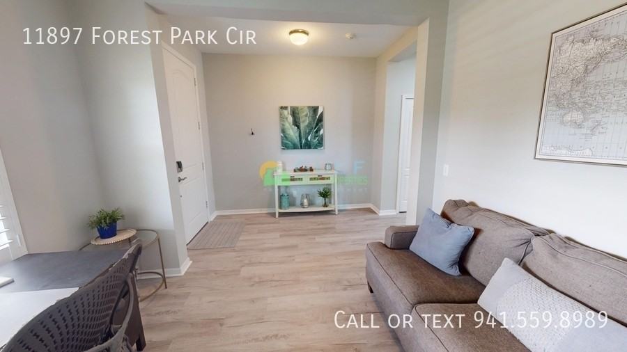 11897 Forest Park Cir - Photo 7 of 31