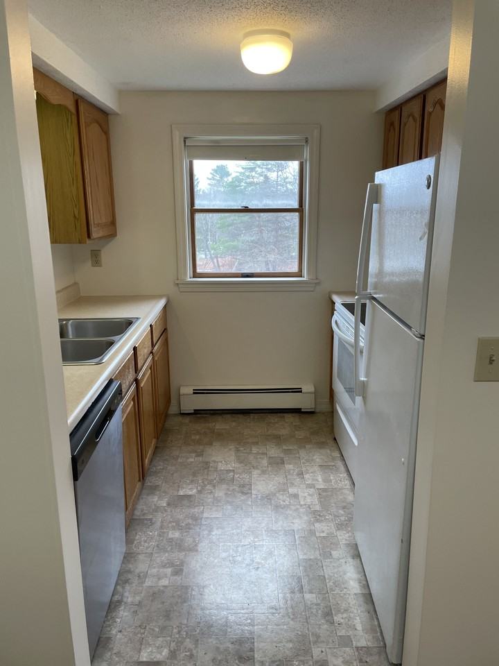 834 State St #3 - Photo 6 of 14