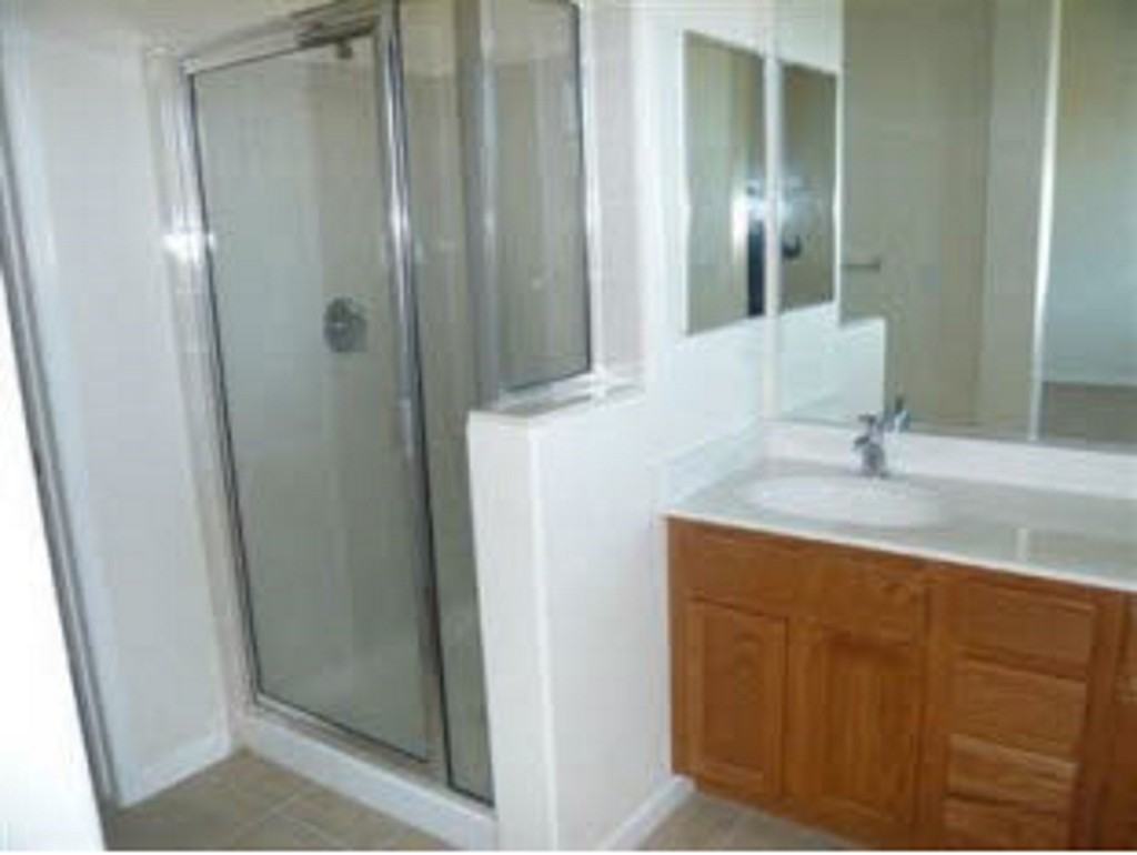 425 Regatta Ln #103 - Photo 4 of 34