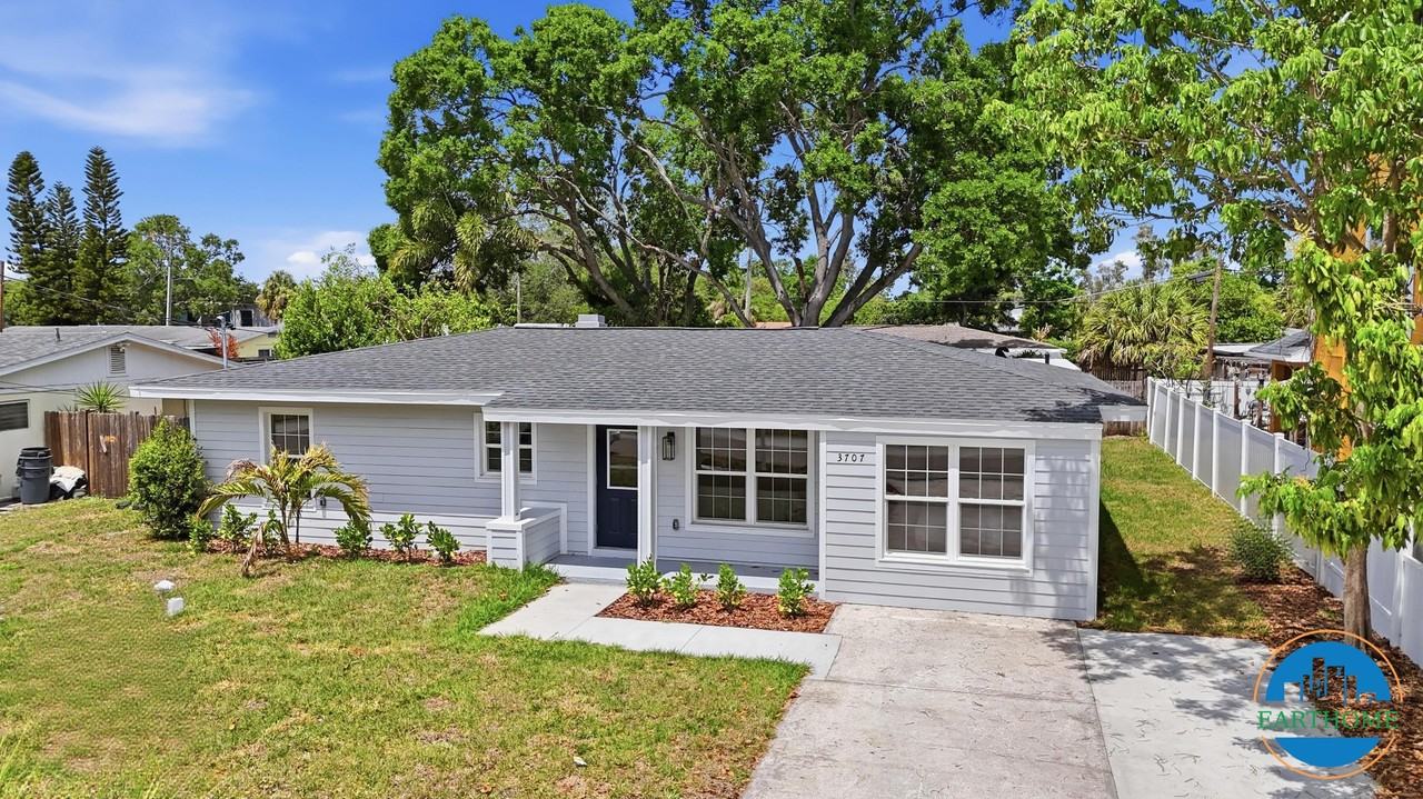 3707 W Leila Ave #1 - Photo 3 of 29