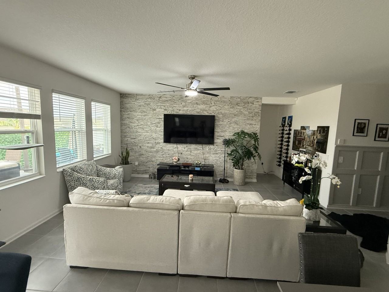 904 Laurel View Way #NA - Photo 5 of 33