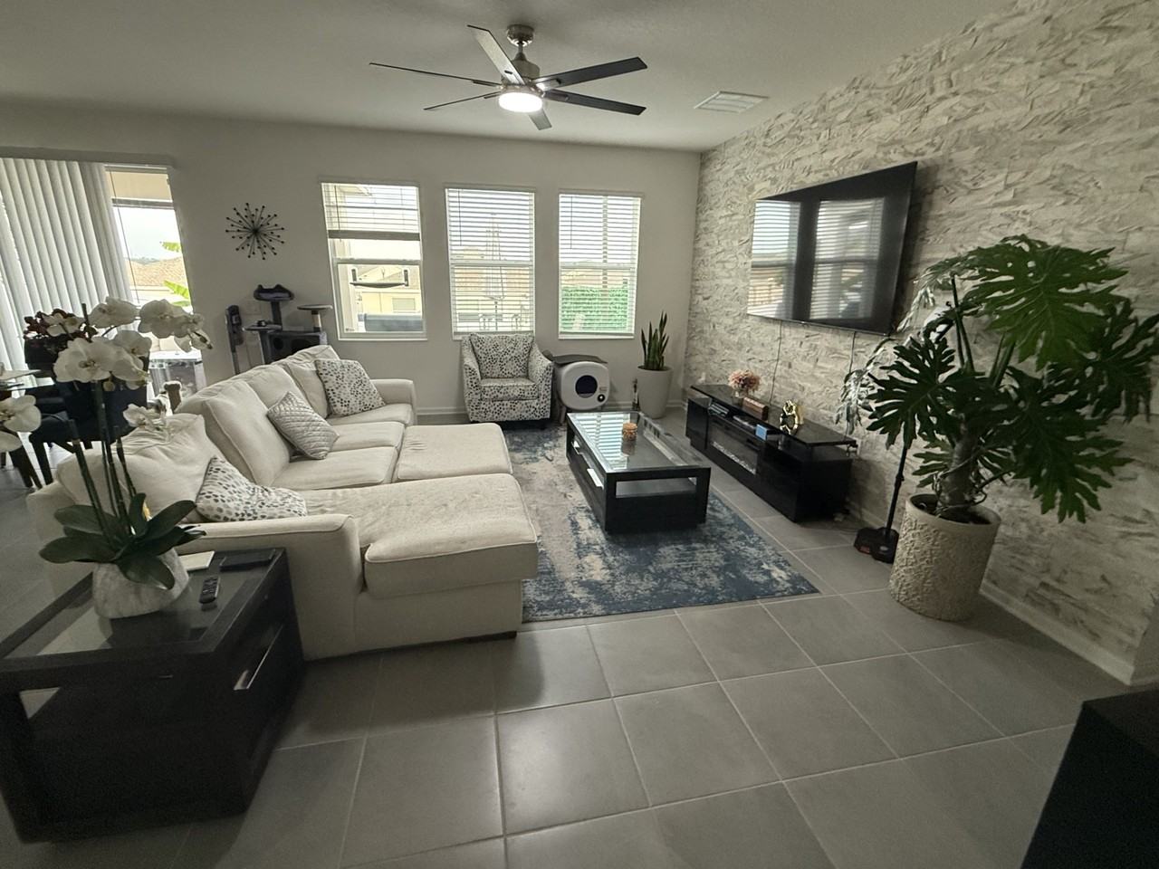 904 Laurel View Way #NA - Photo 6 of 33