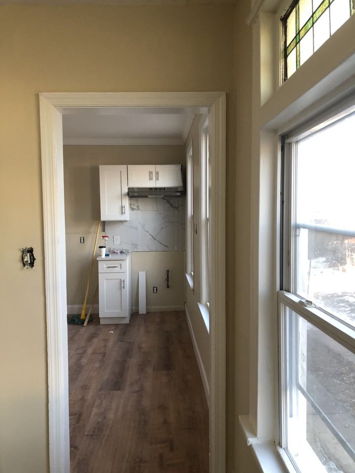 1646 Capitol Ave #1stFL - Photo 7 of 9