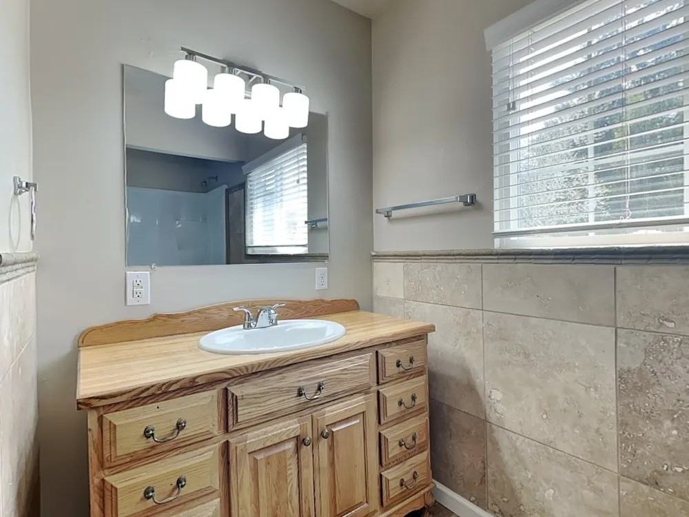 19402 8th Ave S #NA - Photo 6 of 9