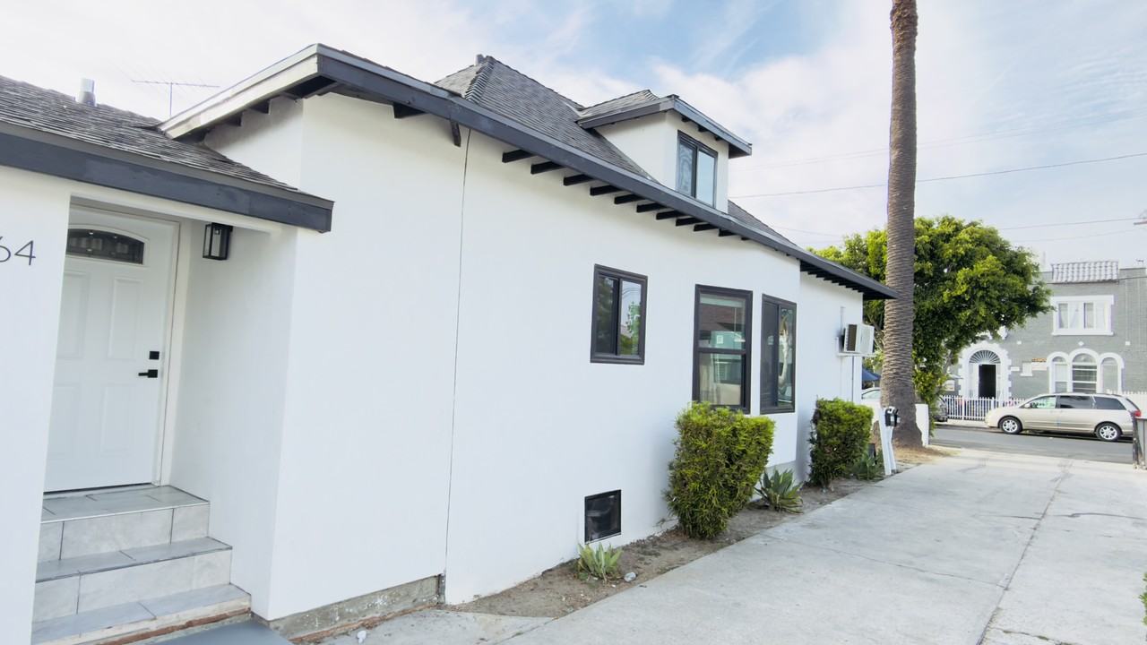 1162 E 46th St #NA - Photo 3 of 31