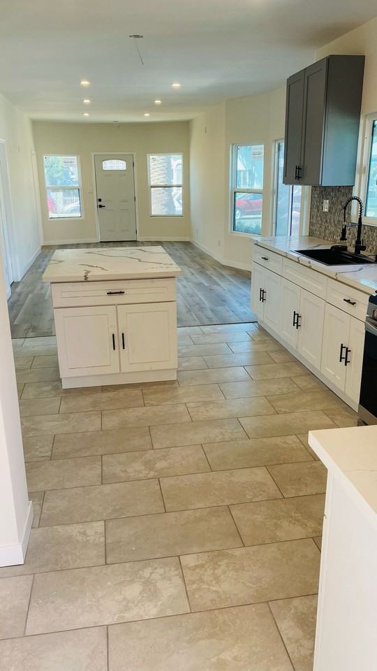 1162 E 46th St #NA - Photo 4 of 31