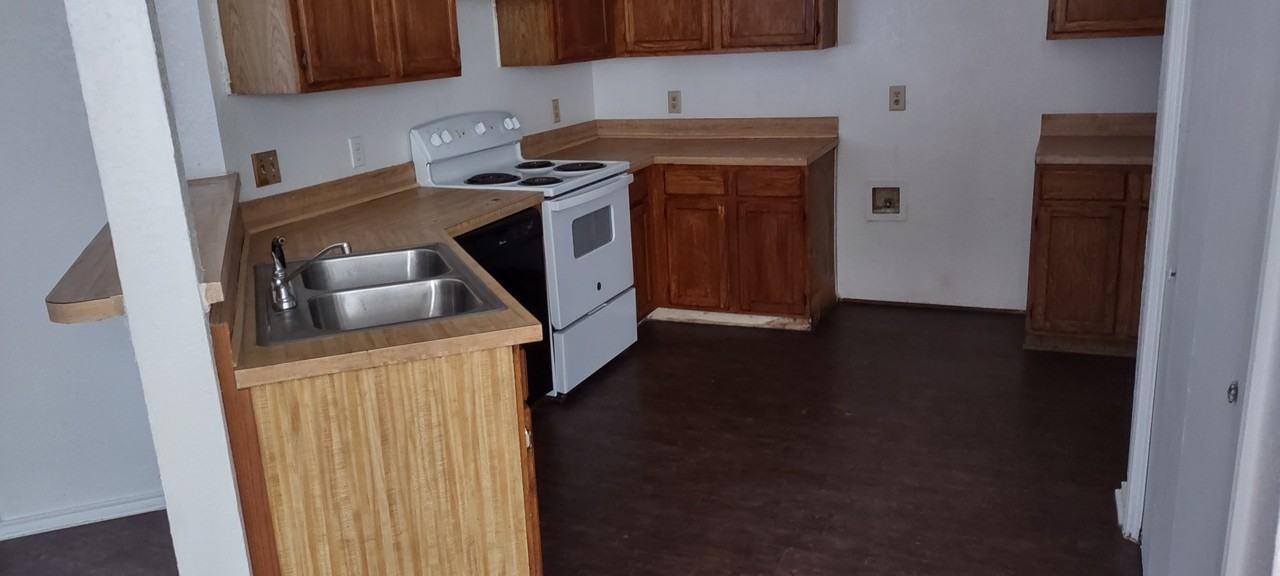 4228 Flamingo Way #NA - Photo 2 of 3