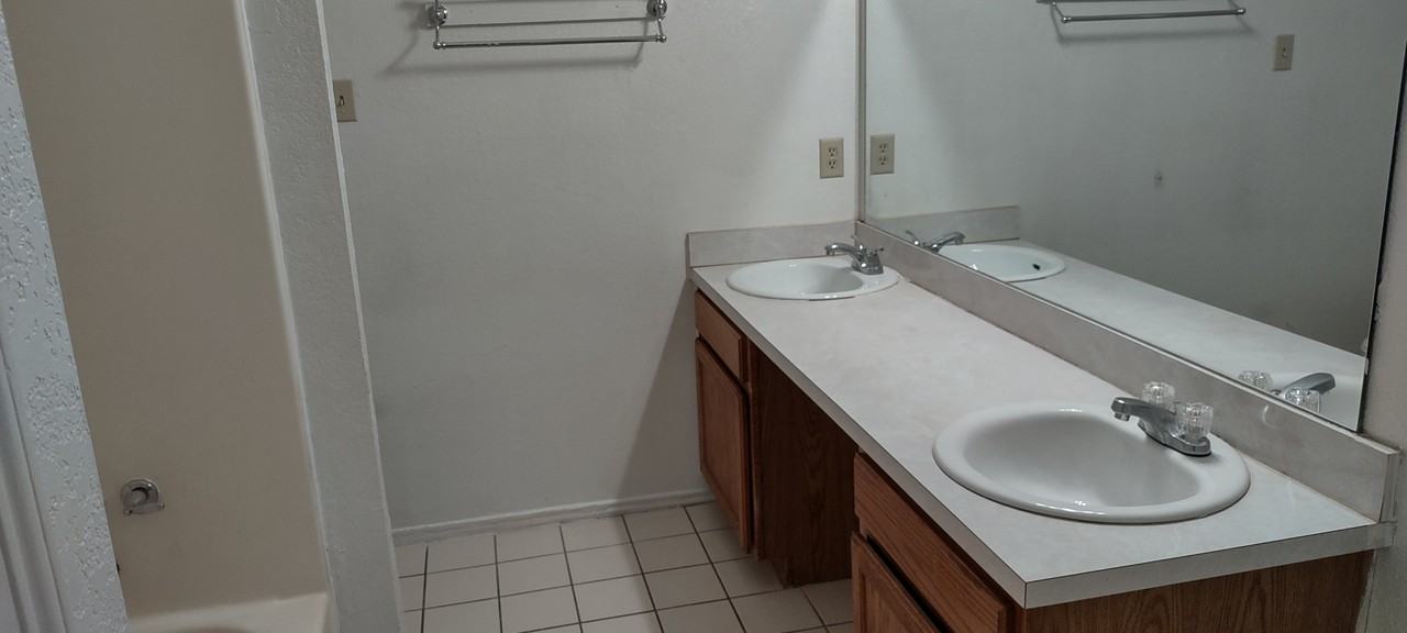 4228 Flamingo Way #NA - Photo 3 of 3