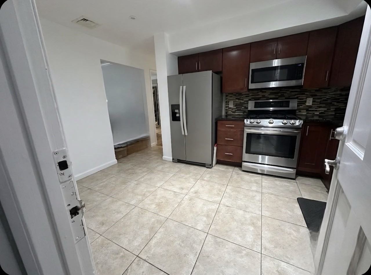 38 E Pleasant Ave #1 - Photo 4 of 15