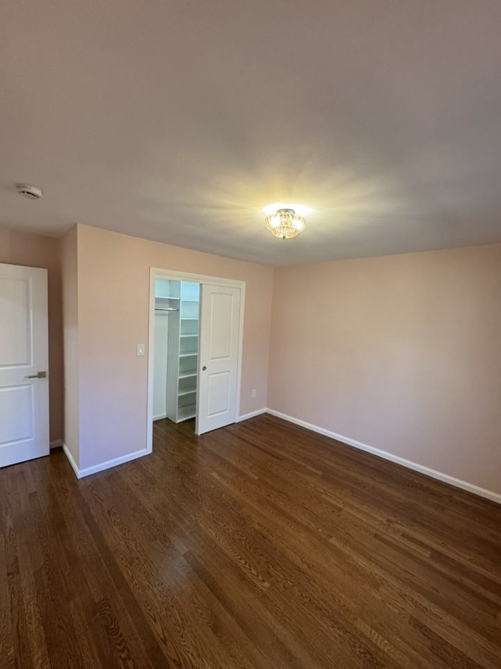 53 Jacqueline Road #C - Photo 5 of 10