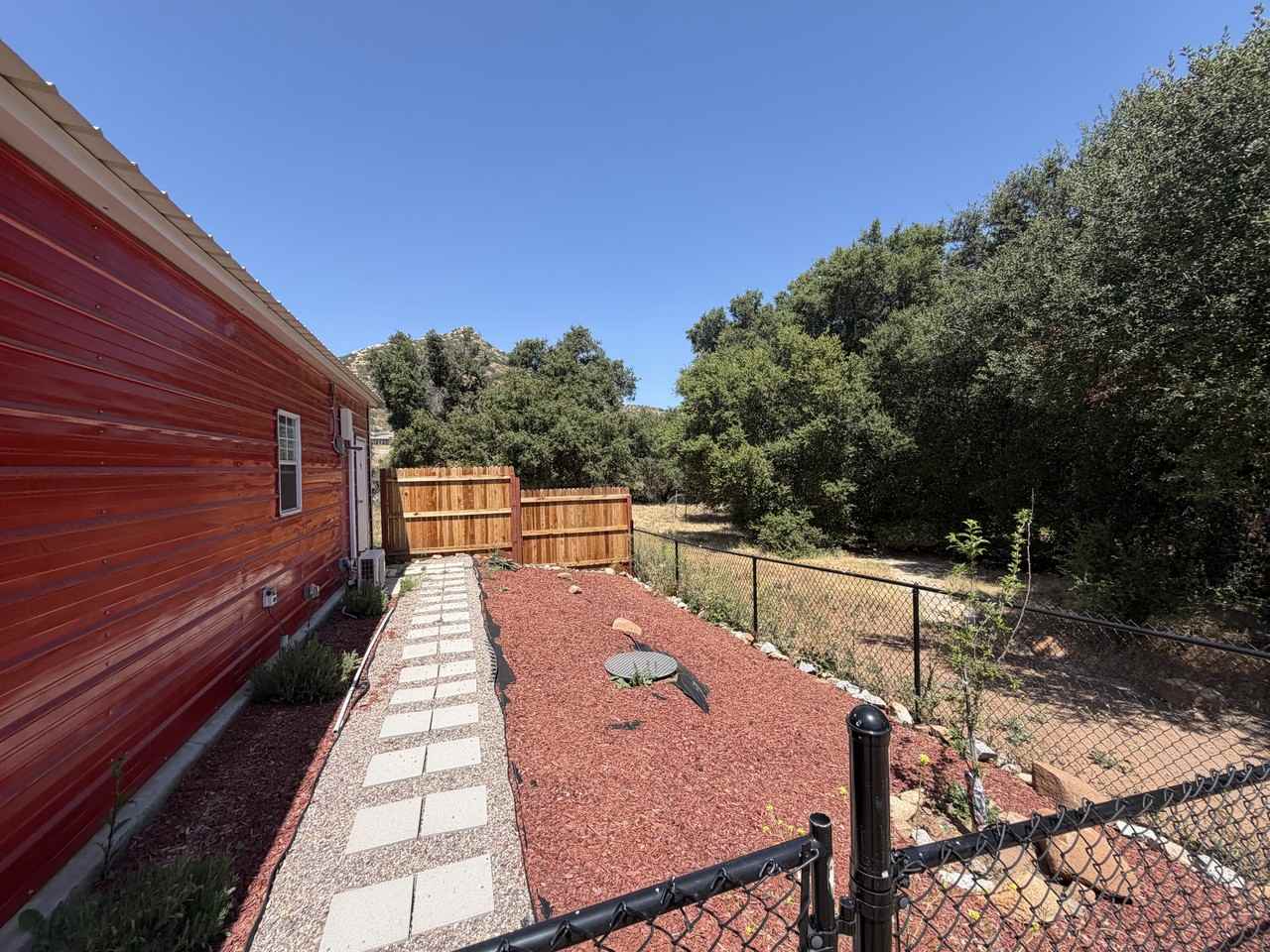 San Vicente Rd #BARN - Photo 2 of 11