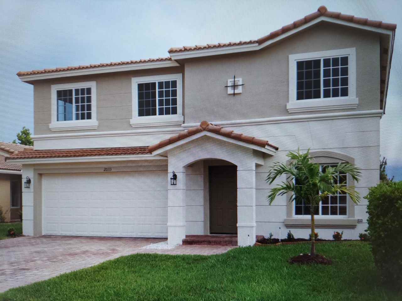 2033 Sw Providence Pl #NA - Photo 2 of 13