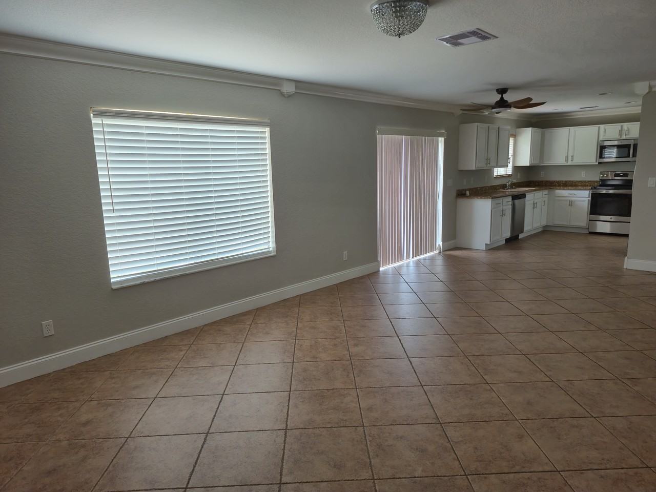 2033 Sw Providence Pl #NA - Photo 3 of 13