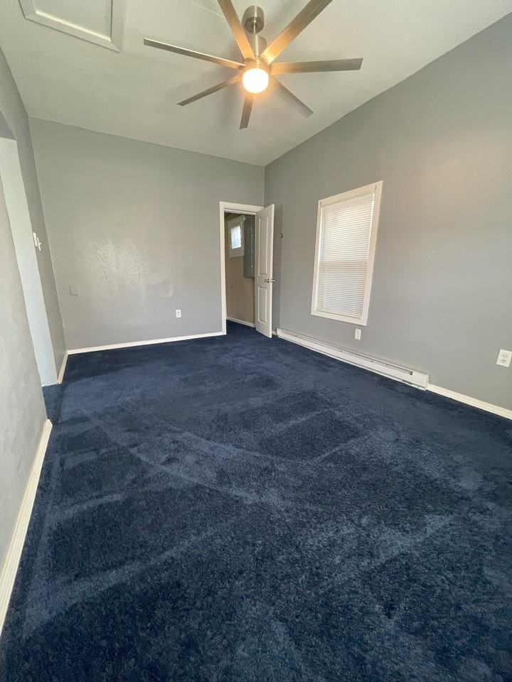 1123 Nevada St - Photo 6 of 13