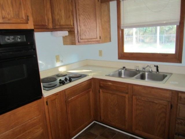 161 Sharyn Ln - Photo 4 of 9