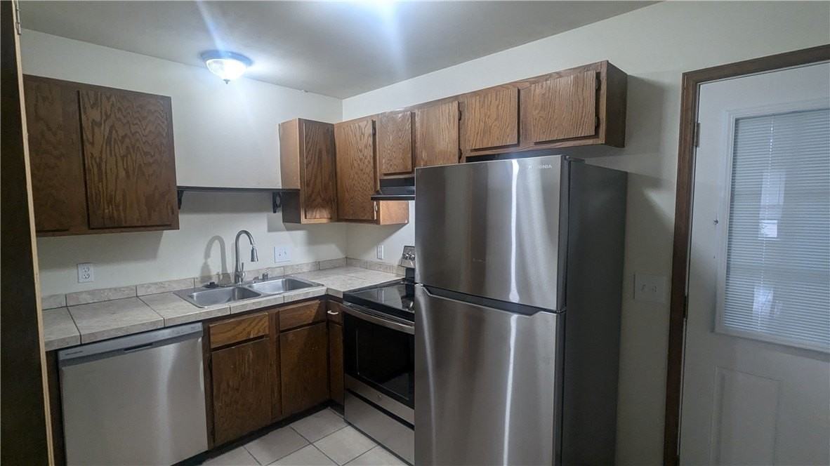 687 N Betty Jo Dr - Photo 3 of 10