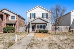 121 Carrington Ave #B - Photo 1 of 1
