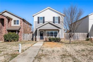 featured image of 121 Carrington Ave #B