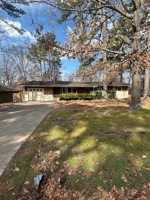 featured image of 6 Oxford Ln