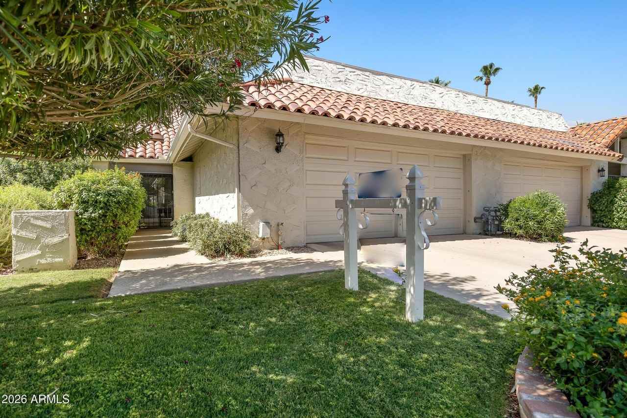 7118 E Buena Terra Way - Photo 5 of 45