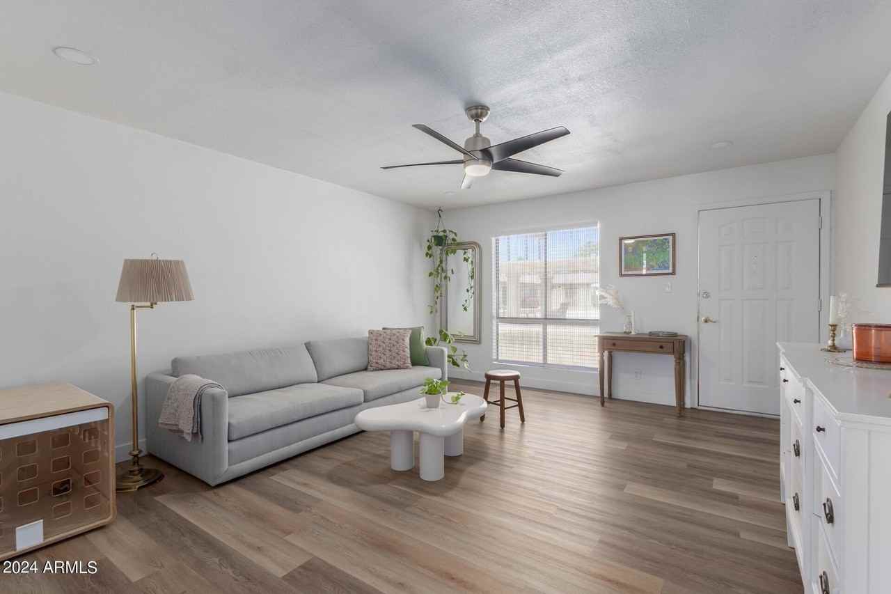 8241 N Central Ave #13 - Photo 4 of 25