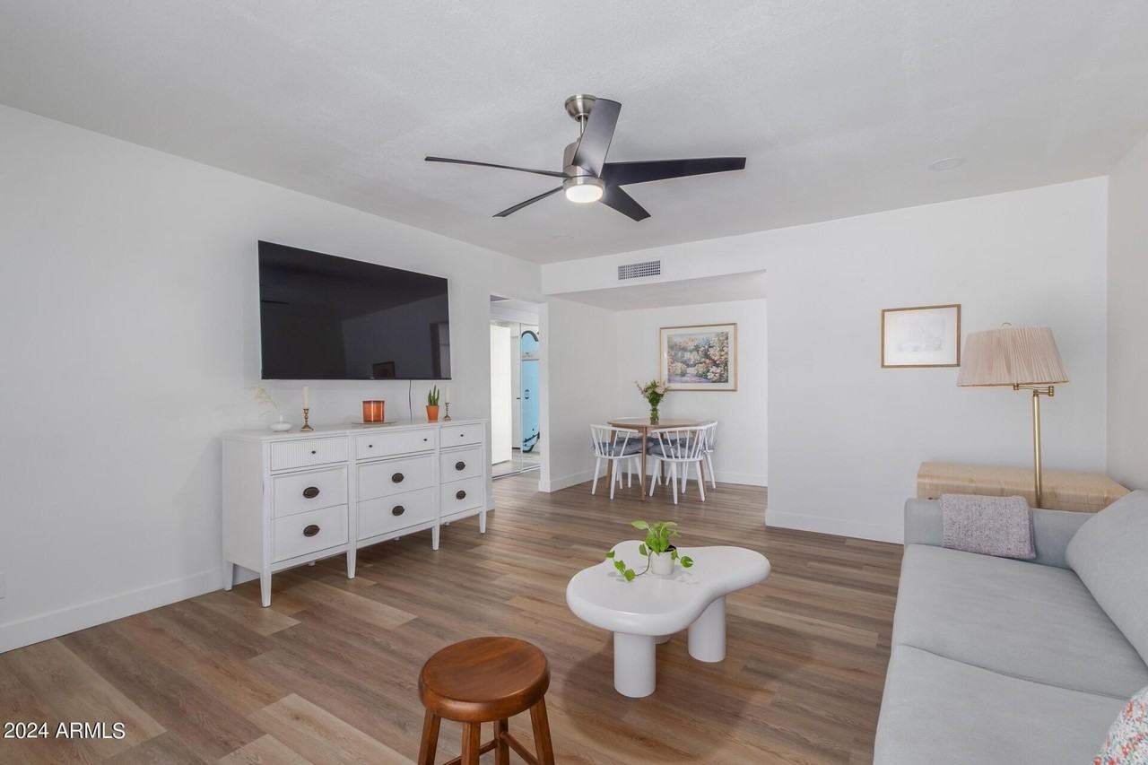 8241 N Central Ave #13 - Photo 5 of 25