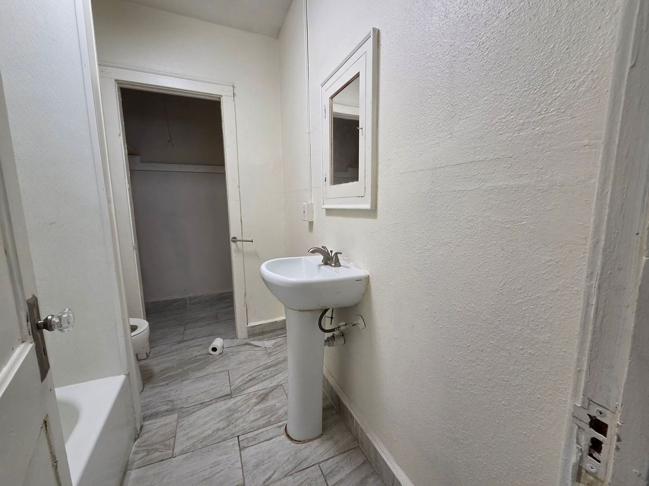 City View Apartments & City View Studios - Photo 4 of 7