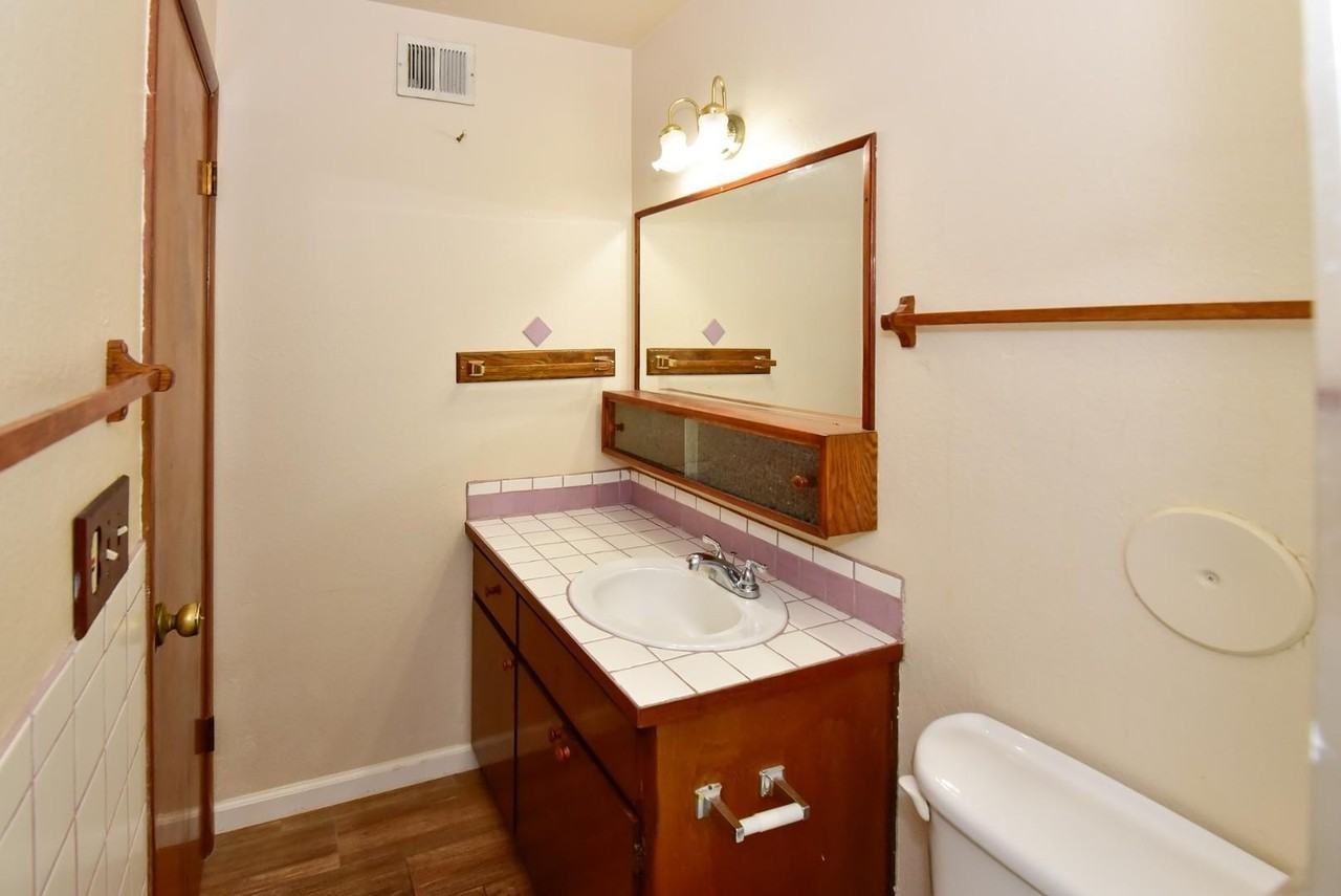 439 E Brown Rd - Photo 6 of 17