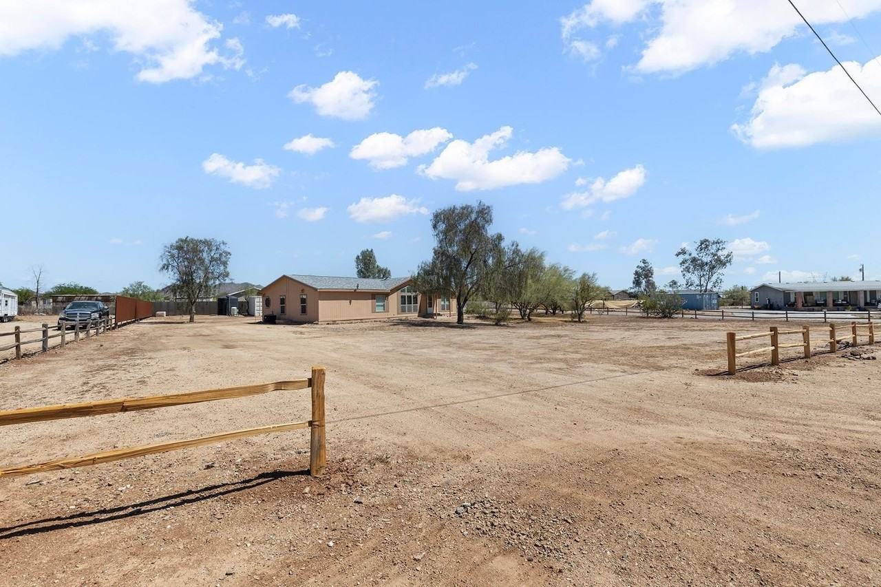 37408 N 20th St - Photo 2 of 50