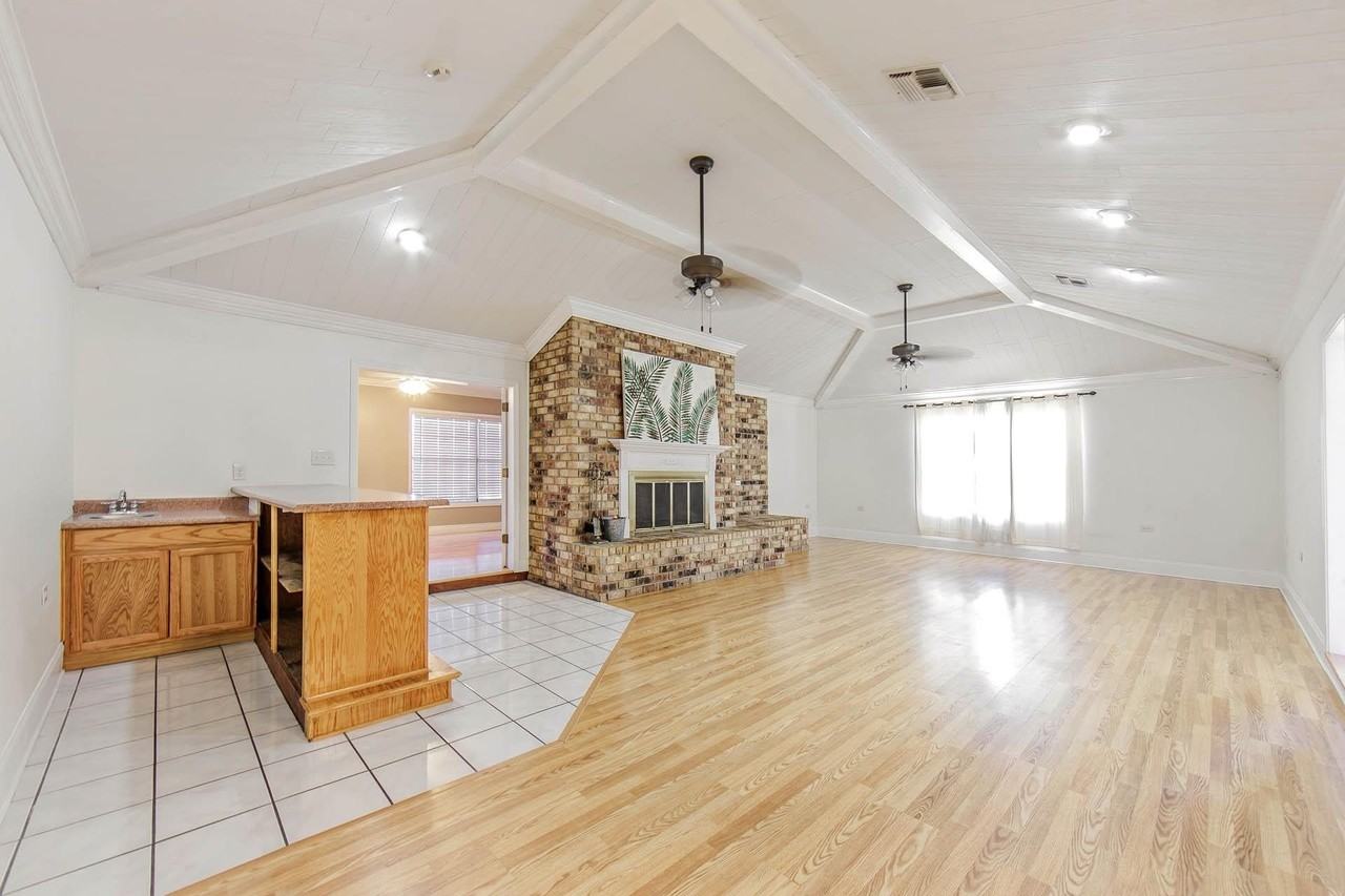 118 Chantilly Dr - Photo 4 of 14