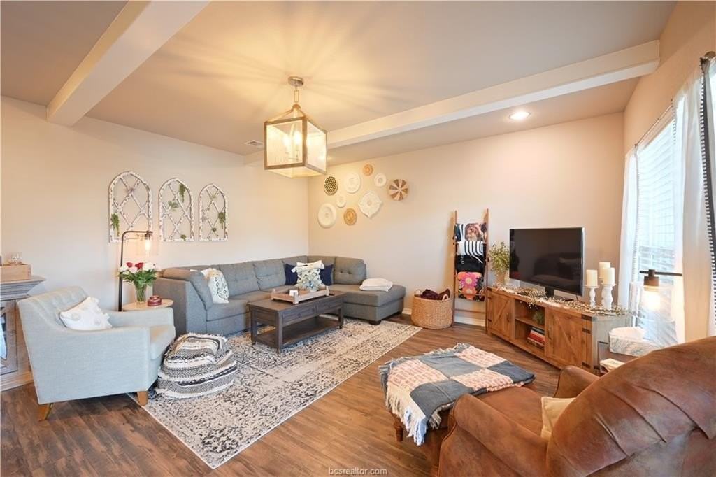 3437 Summerway Dr - Photo 3 of 15