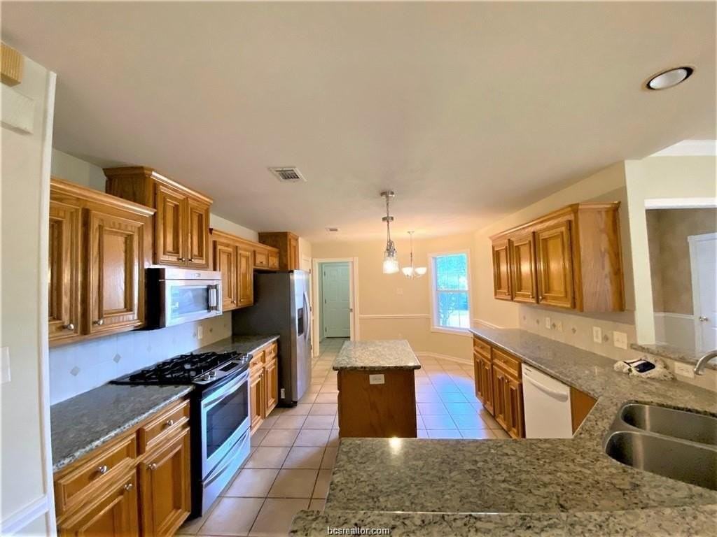 3207 Caterina Ln - Photo 6 of 18