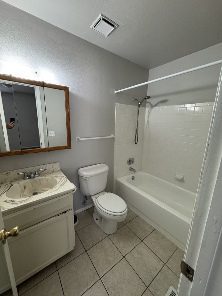 2463 Astrozon Cir #2463 - Photo 5 of 16