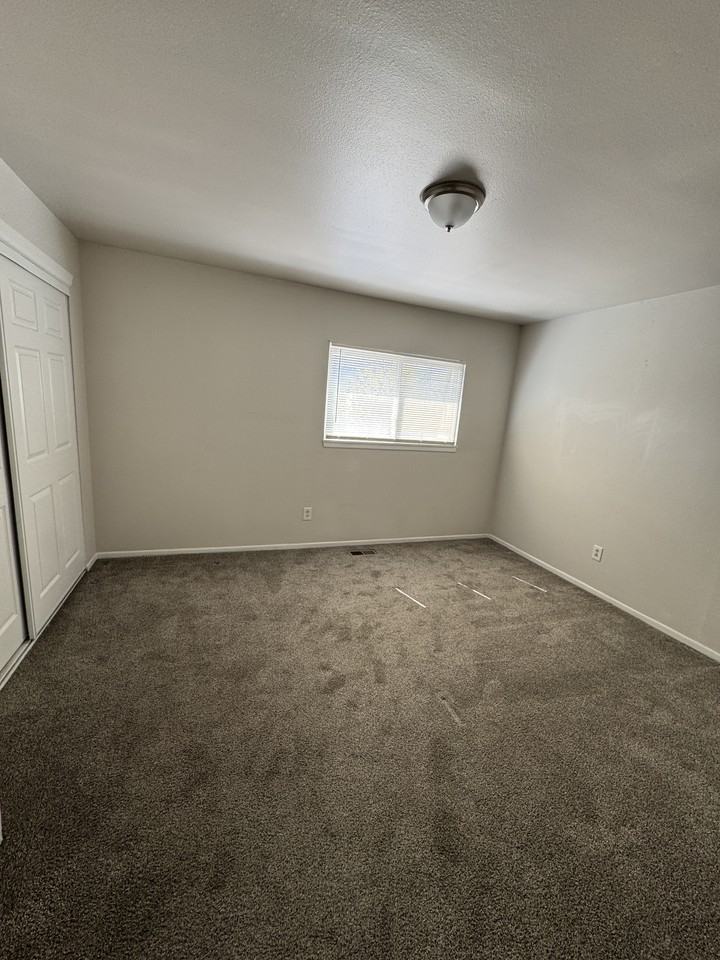 2463 Astrozon Cir #2463 - Photo 7 of 16