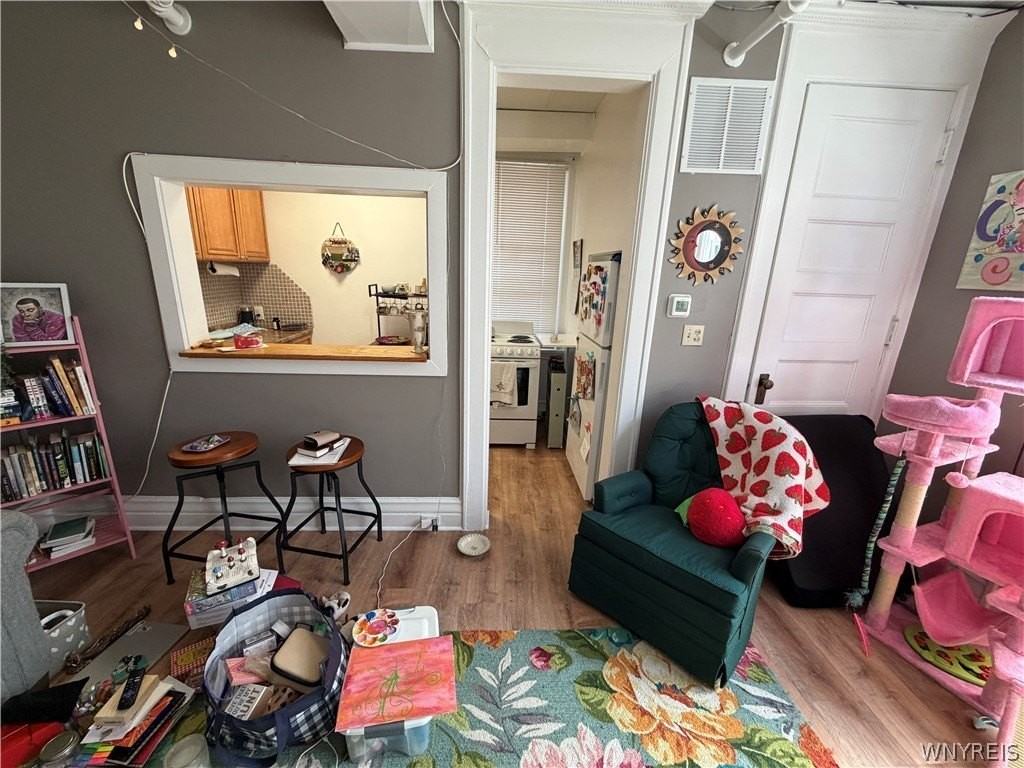 1115 Delaware Ave #2B - Photo 4 of 17