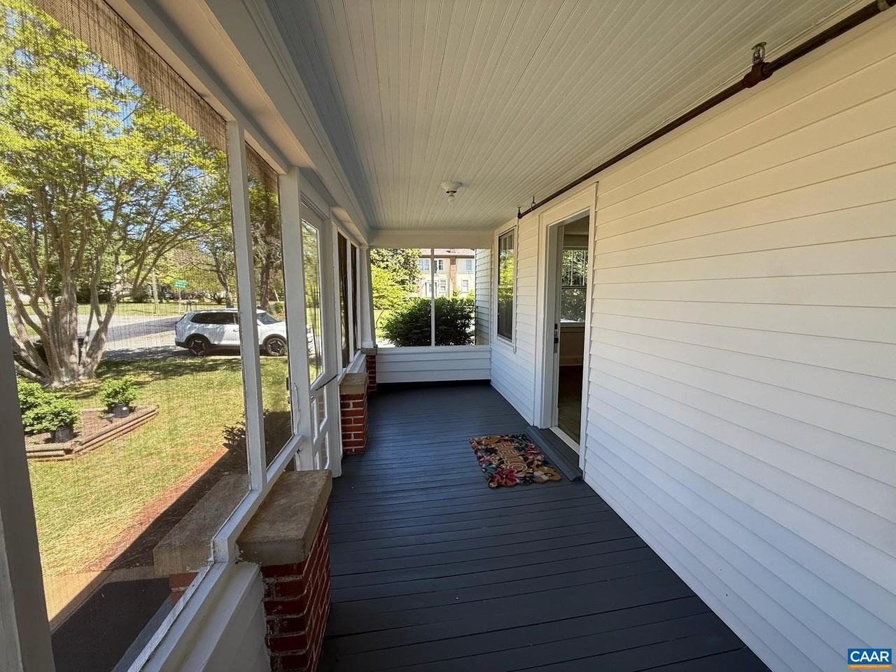 1227 Blue Ridge Ave - Photo 4 of 35