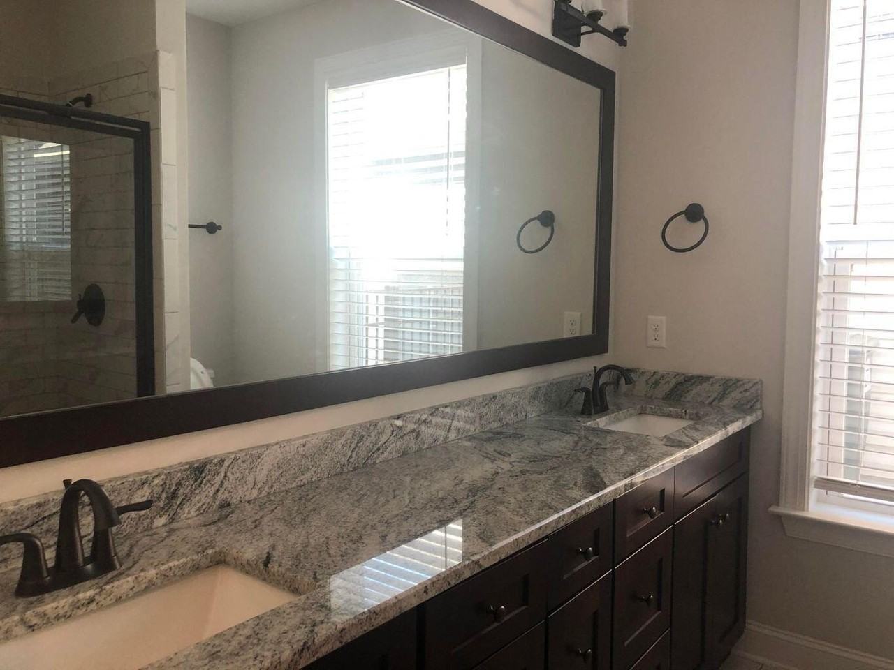 1531 Washington St - Photo 6 of 18