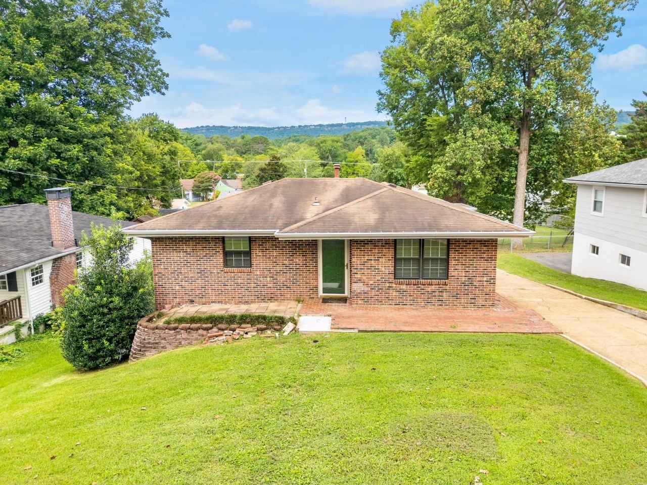 3699 Tacoma Ave - Photo 3 of 35