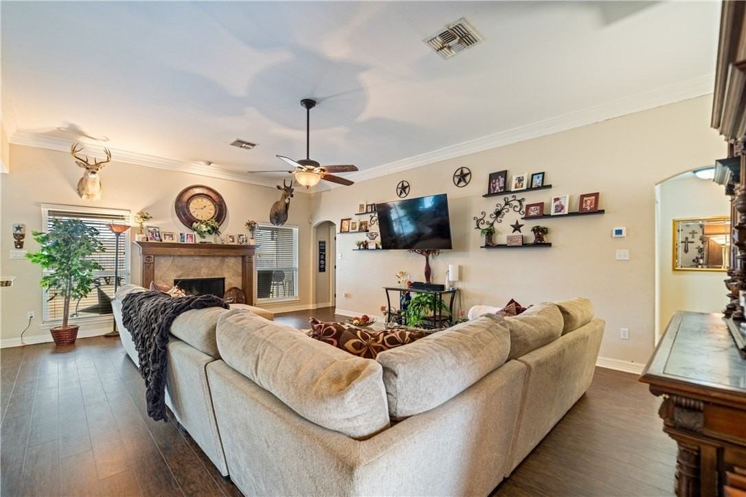 2602 Retta Dr - Photo 6 of 32