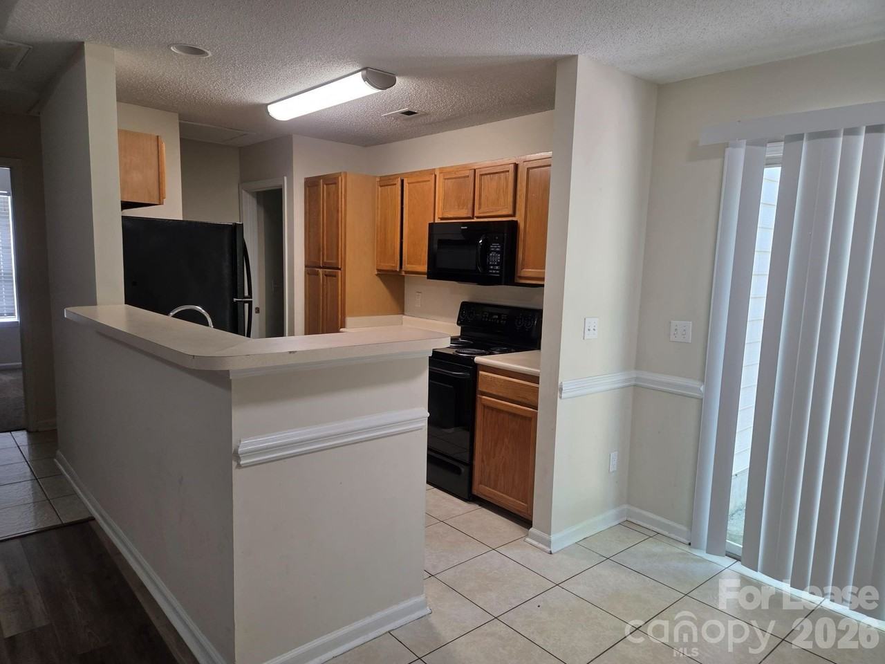 437 Cedarcroft Dr - Photo 5 of 14