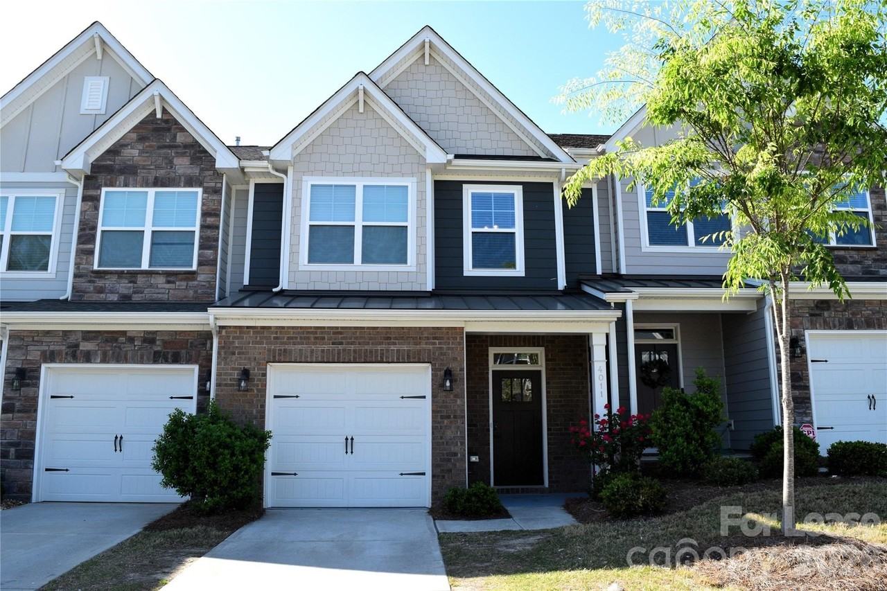 4011 Rothwood Ln